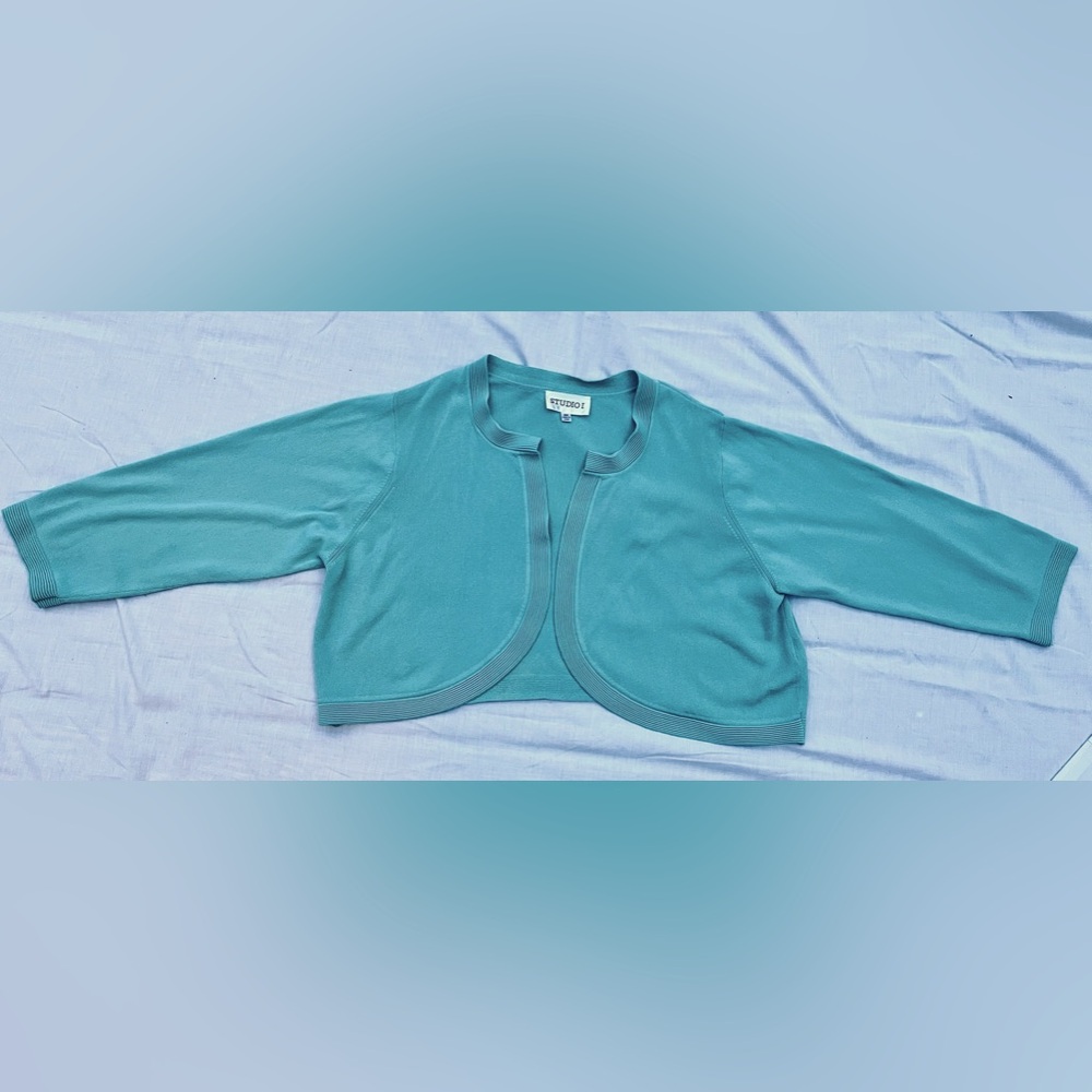 Studio one light green shrug cardigan/ 16W